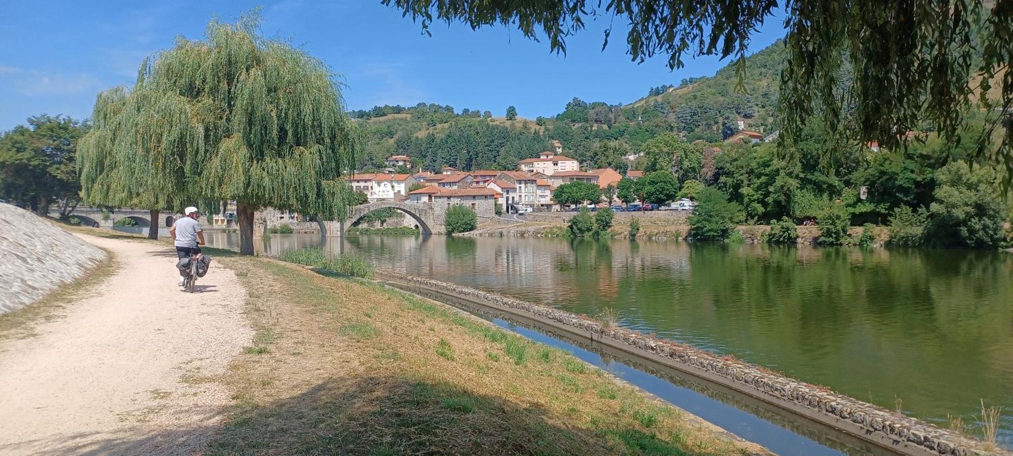 Gite Le Petit Nice Pradelles Zewnętrze zdjęcie